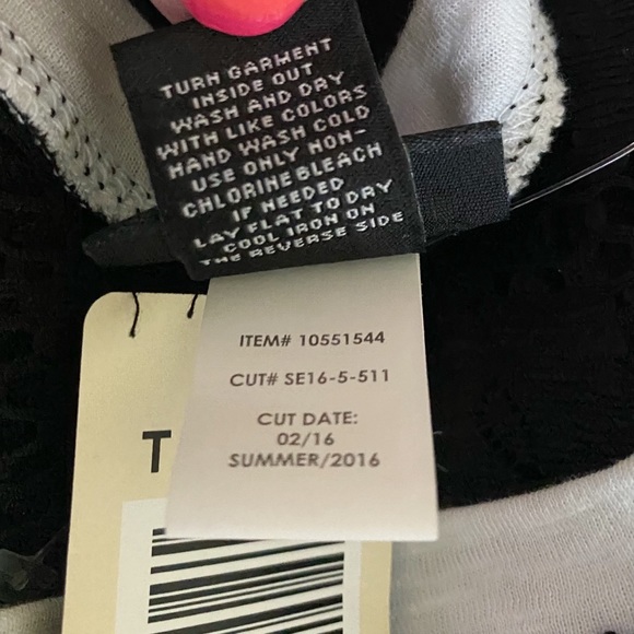 TORRID Lace Ringer Crew Neck T-Shirt Women’s Size L -12 (Torrid 0) Black - Picture 10 of 10